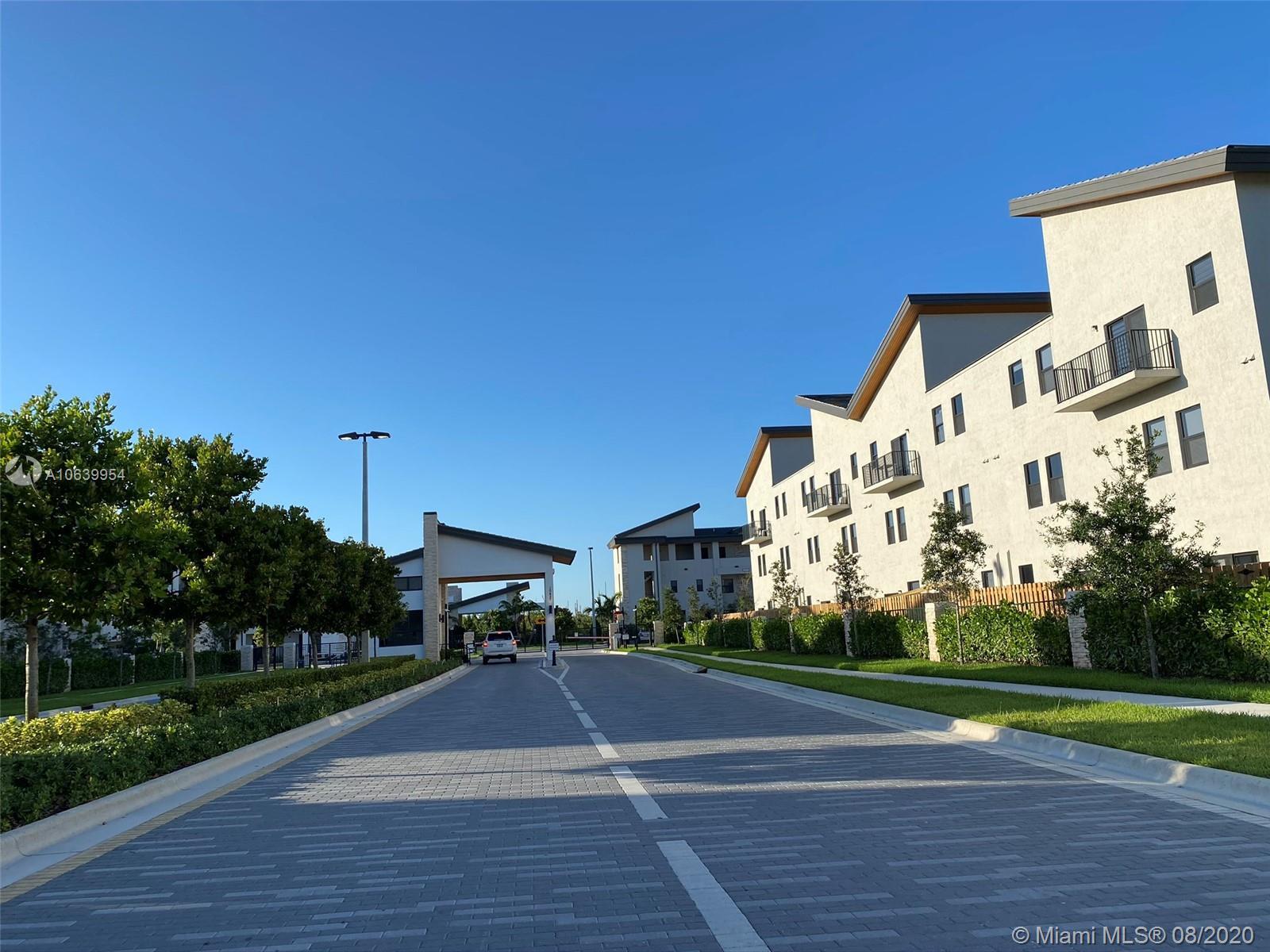 HIGHLAND AT PARK CENTRAL C - Residential