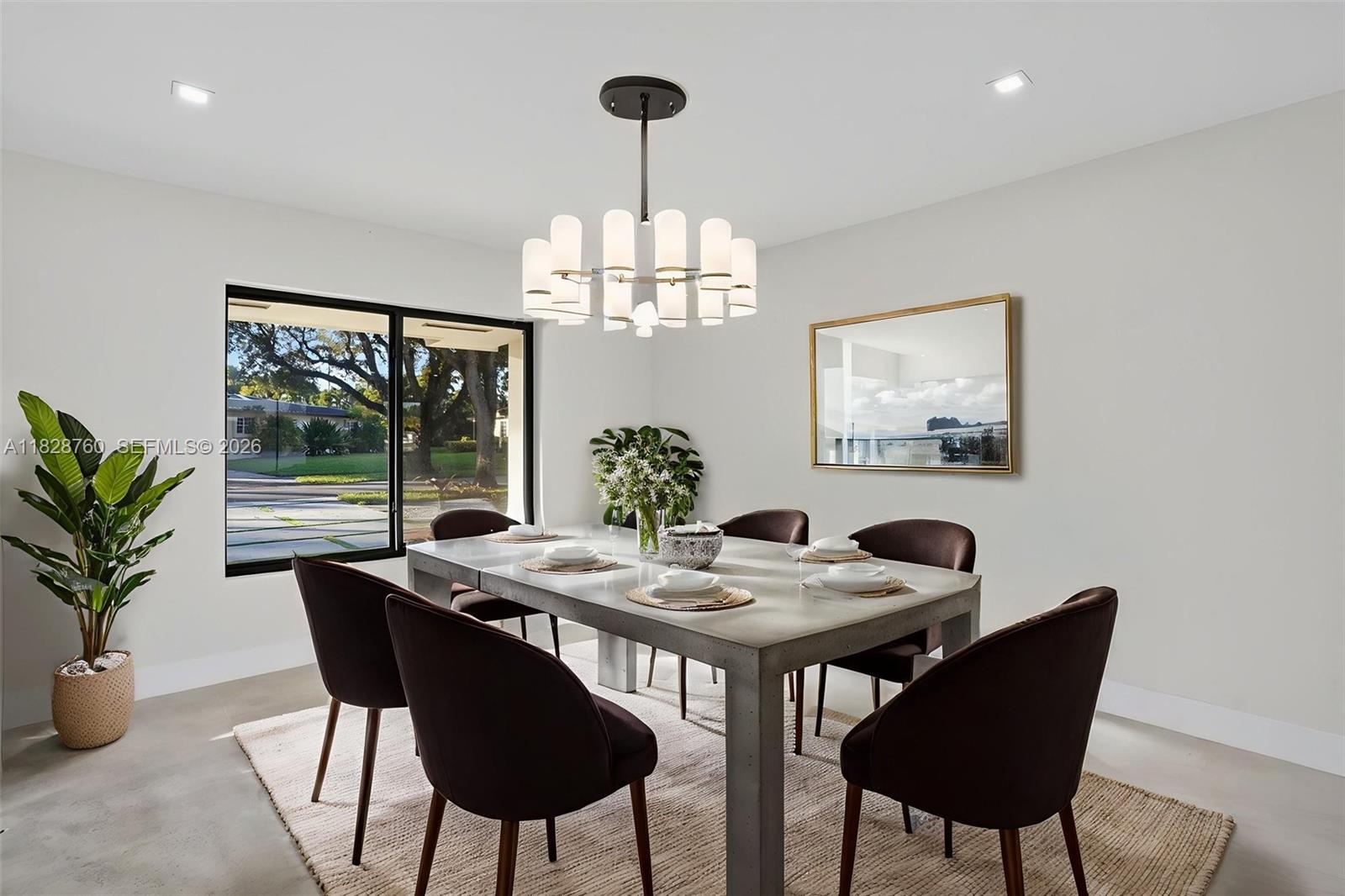 MIAMI LAKES - LOCH LOMOND - Residential