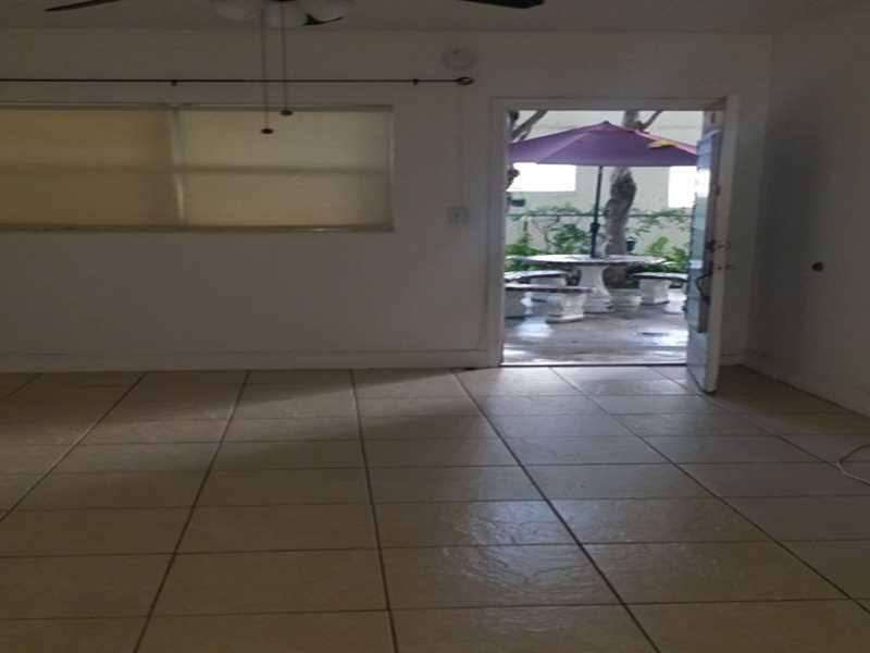 LA SALLE CONDO - Residential Lease