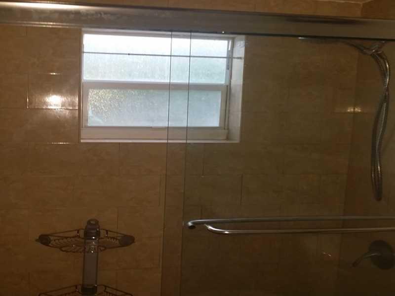 LA SALLE CONDO - Residential Lease