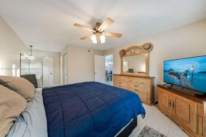 Delray Beach, Florida 33484, United States, 2 Bedrooms Bedrooms, ,2 BathroomsBathrooms,Residential,Pending,52342