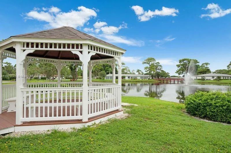 Delray Beach, Florida 33484, United States, 2 Bedrooms Bedrooms, ,2 BathroomsBathrooms,Residential,Pending,52342