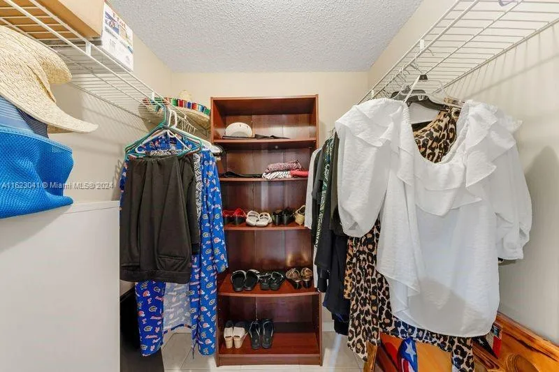 Delray Beach, Florida 33484, United States, 2 Bedrooms Bedrooms, ,2 BathroomsBathrooms,Residential,Pending,52342