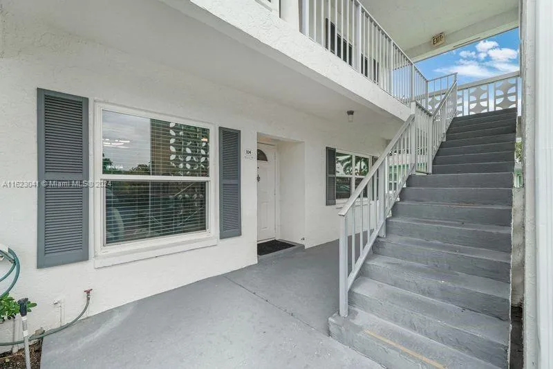 Delray Beach, Florida 33484, United States, 2 Bedrooms Bedrooms, ,2 BathroomsBathrooms,Residential,Pending,52342