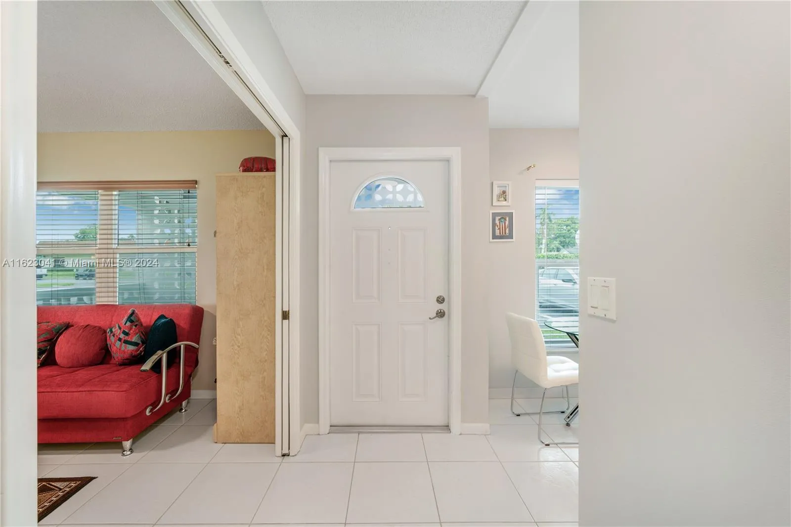 Delray Beach, Florida 33484, United States, 2 Bedrooms Bedrooms, ,2 BathroomsBathrooms,Residential,Pending,52342
