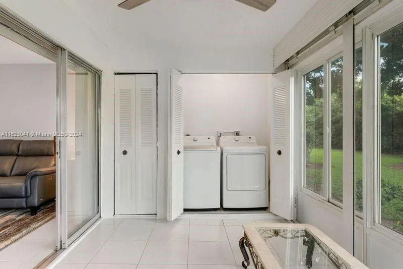 Delray Beach, Florida 33484, United States, 2 Bedrooms Bedrooms, ,2 BathroomsBathrooms,Residential,Pending,52342