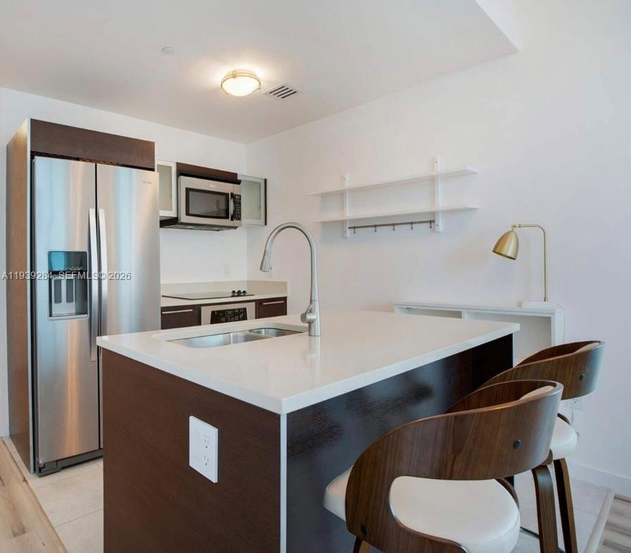 1900 N Bayshore Dr 2403