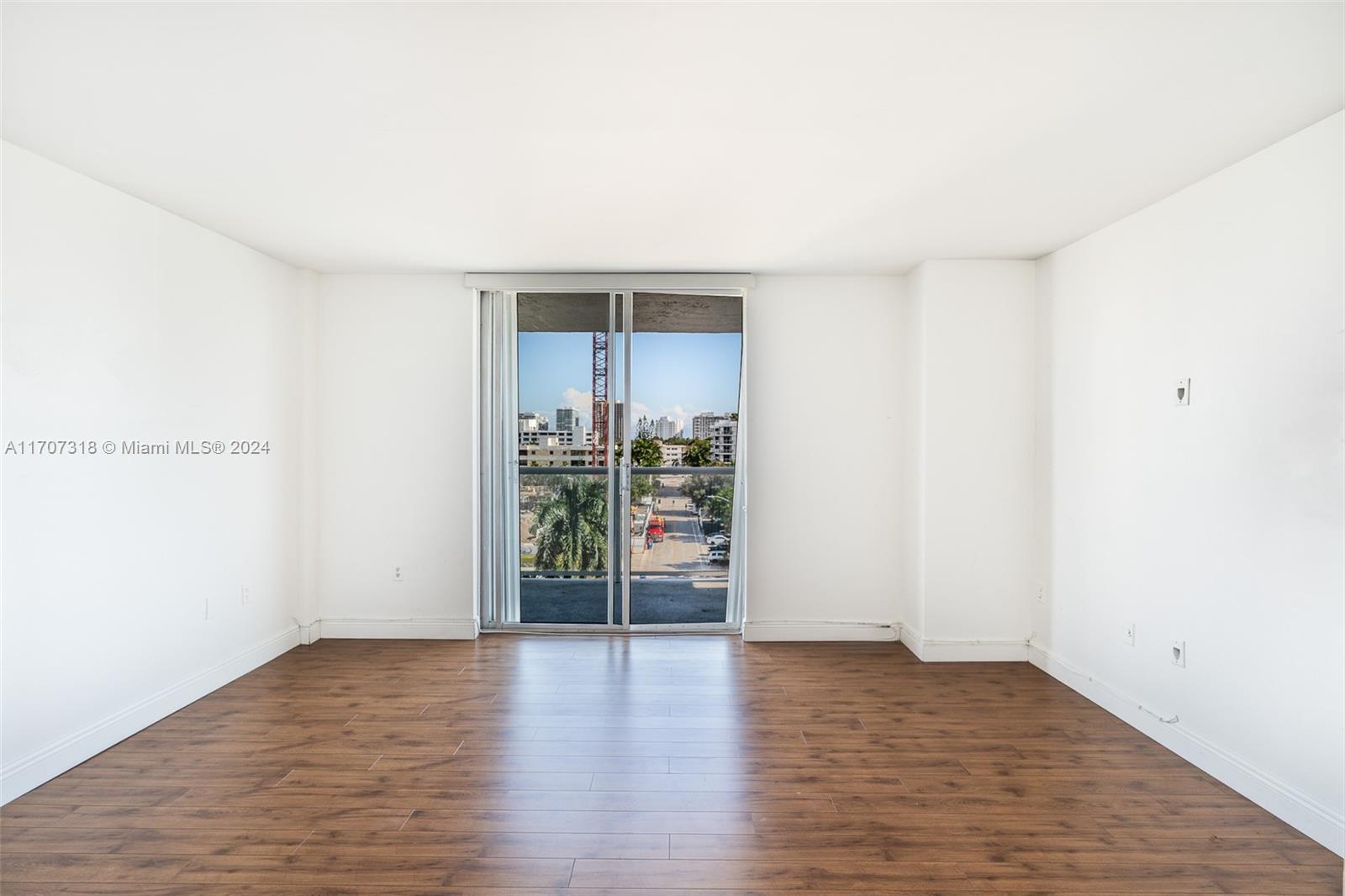10000 W Bay Harbor Dr 625