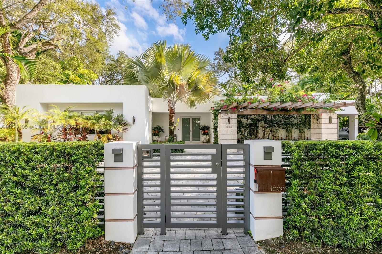 NATOMA MANORS RE SUB - Residential