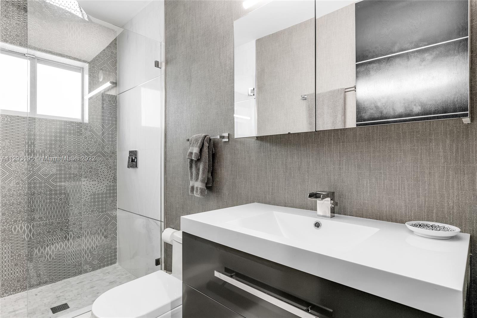 NATOMA MANORS RE SUB - Residential