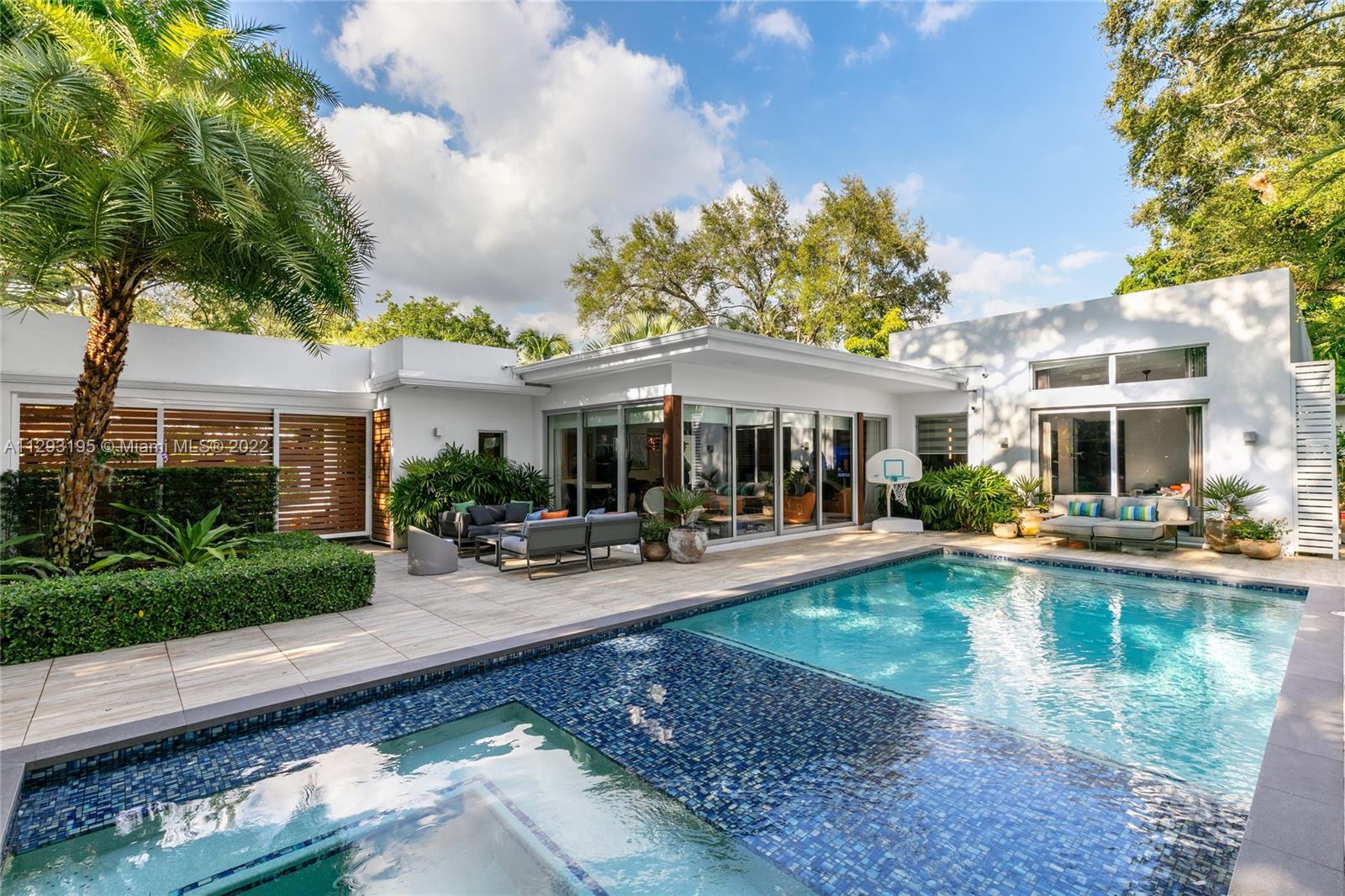 NATOMA MANORS RE SUB - Residential