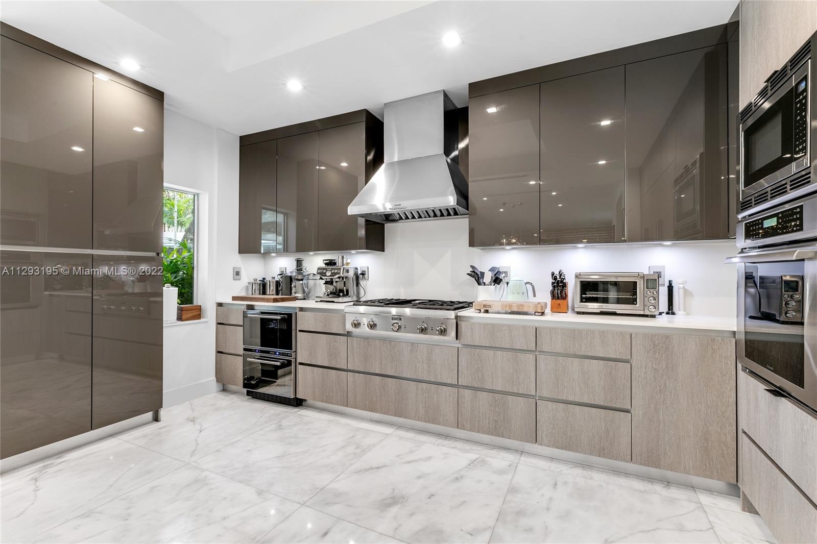 NATOMA MANORS RE SUB - Residential