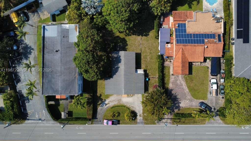 BISCAYNE PARK ESTATES - Residential