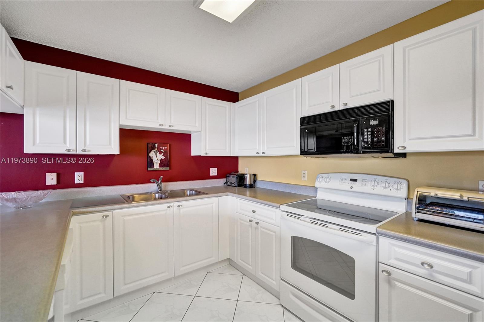 LE MAISONNEUVE CONDO - Residential