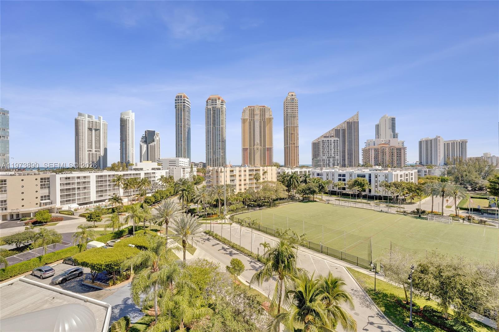 LE MAISONNEUVE CONDO - Residential