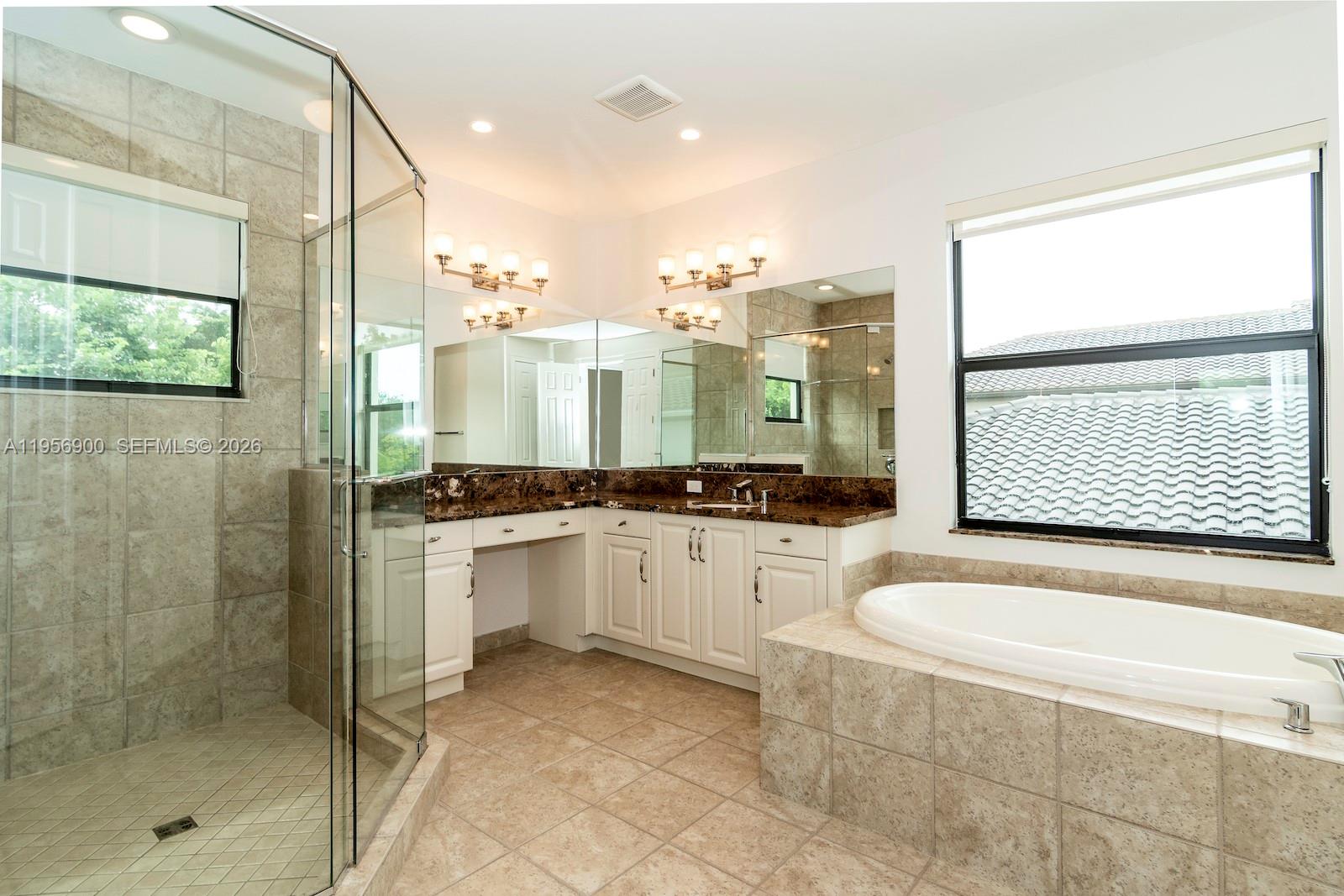 SEVEN BRIDGES - Residential