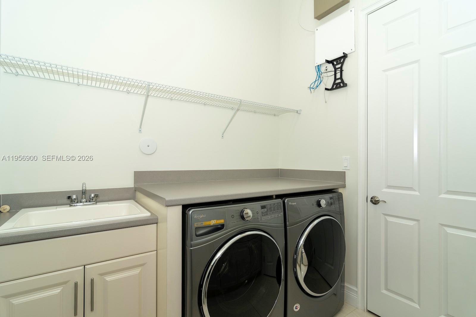 SEVEN BRIDGES - Residential