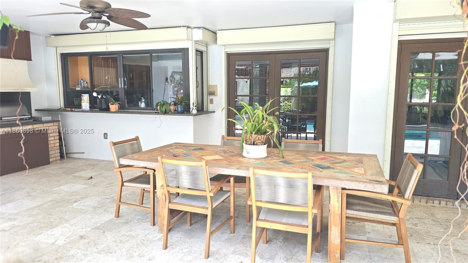 PINE BAY ESTATES SOUTH - Residential Lease