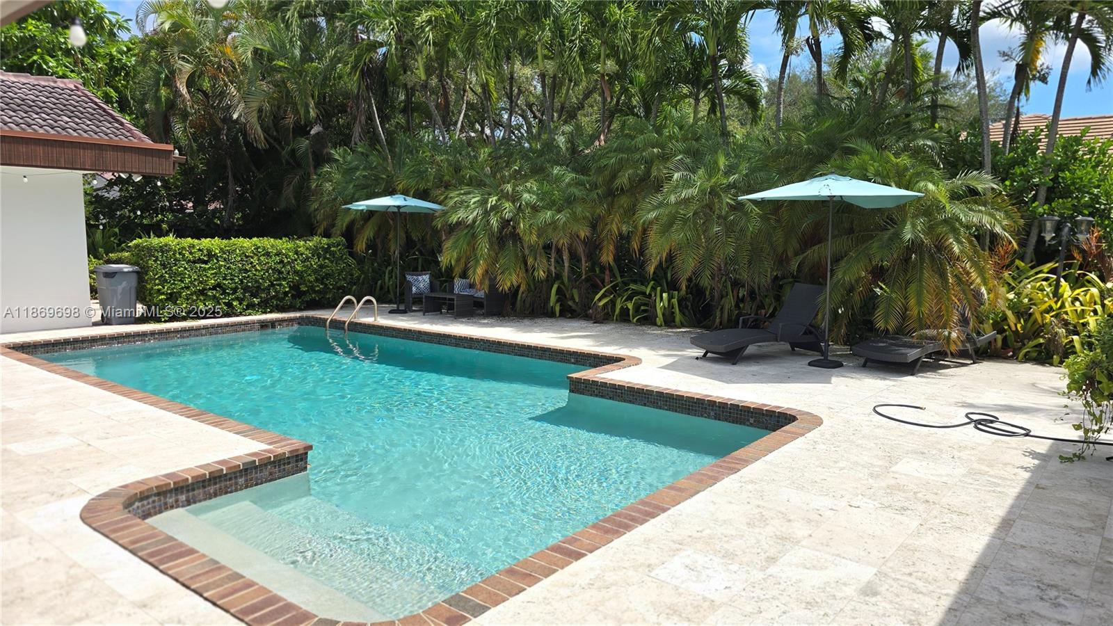 PINE BAY ESTATES SOUTH - Residential Lease