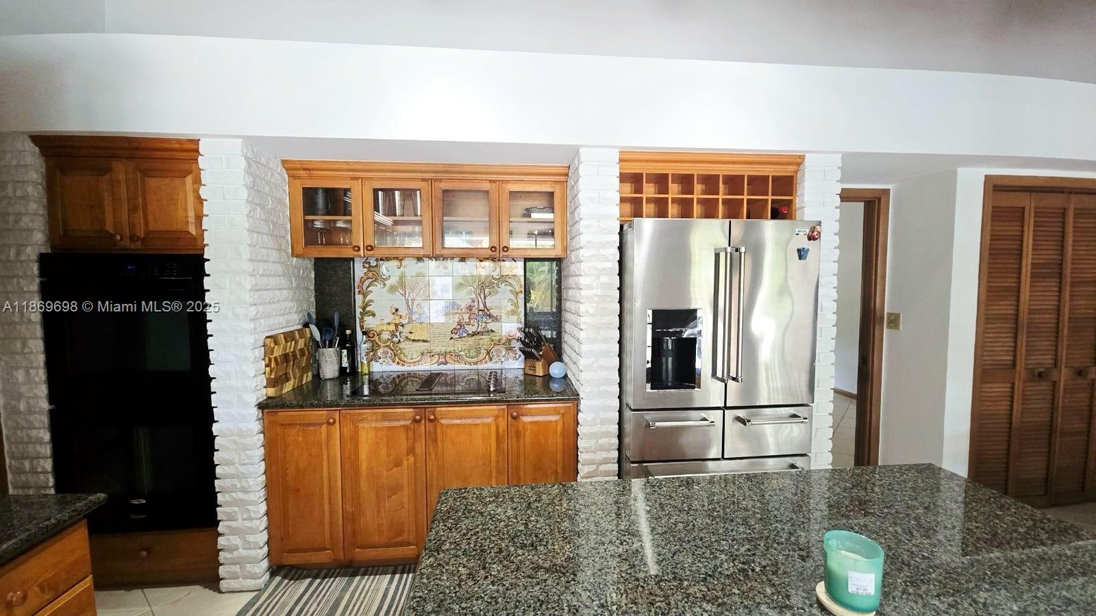 PINE BAY ESTATES SOUTH - Residential Lease