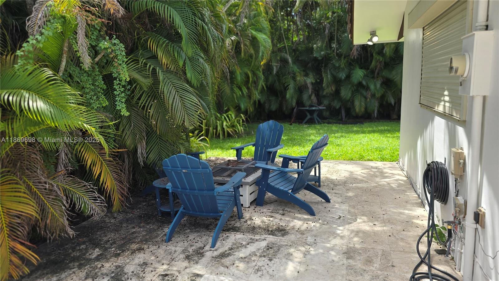 PINE BAY ESTATES SOUTH - Residential Lease