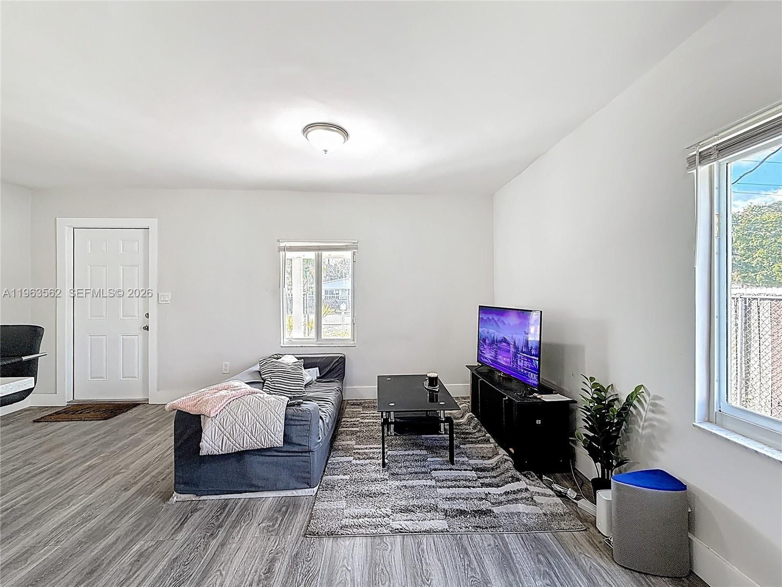 TENNYSON HEIGHTS - Residential