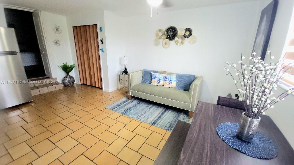PALM SPRINGS AMD - Residential