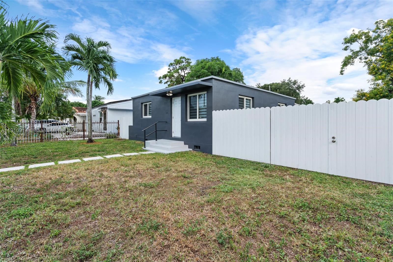 OPA LOCKA PLAT NO 3 REV - Residential