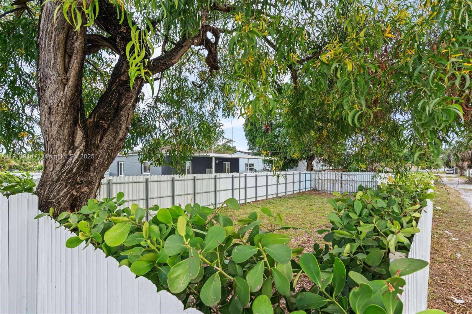 OPA LOCKA PLAT NO 3 REV - Residential