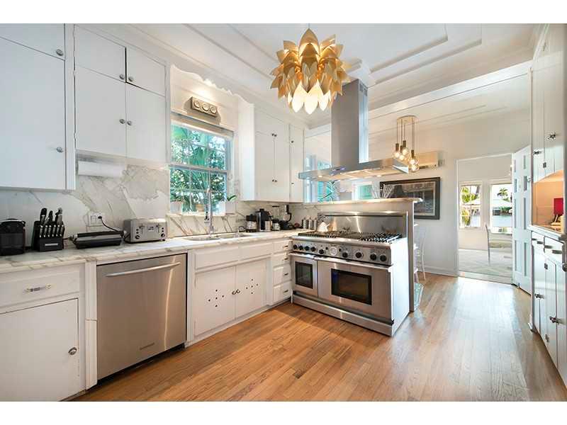 SAN MARINO ISLAND - Residential