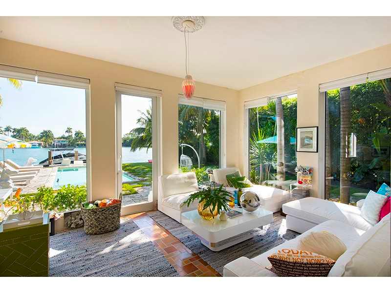 SAN MARINO ISLAND - Residential