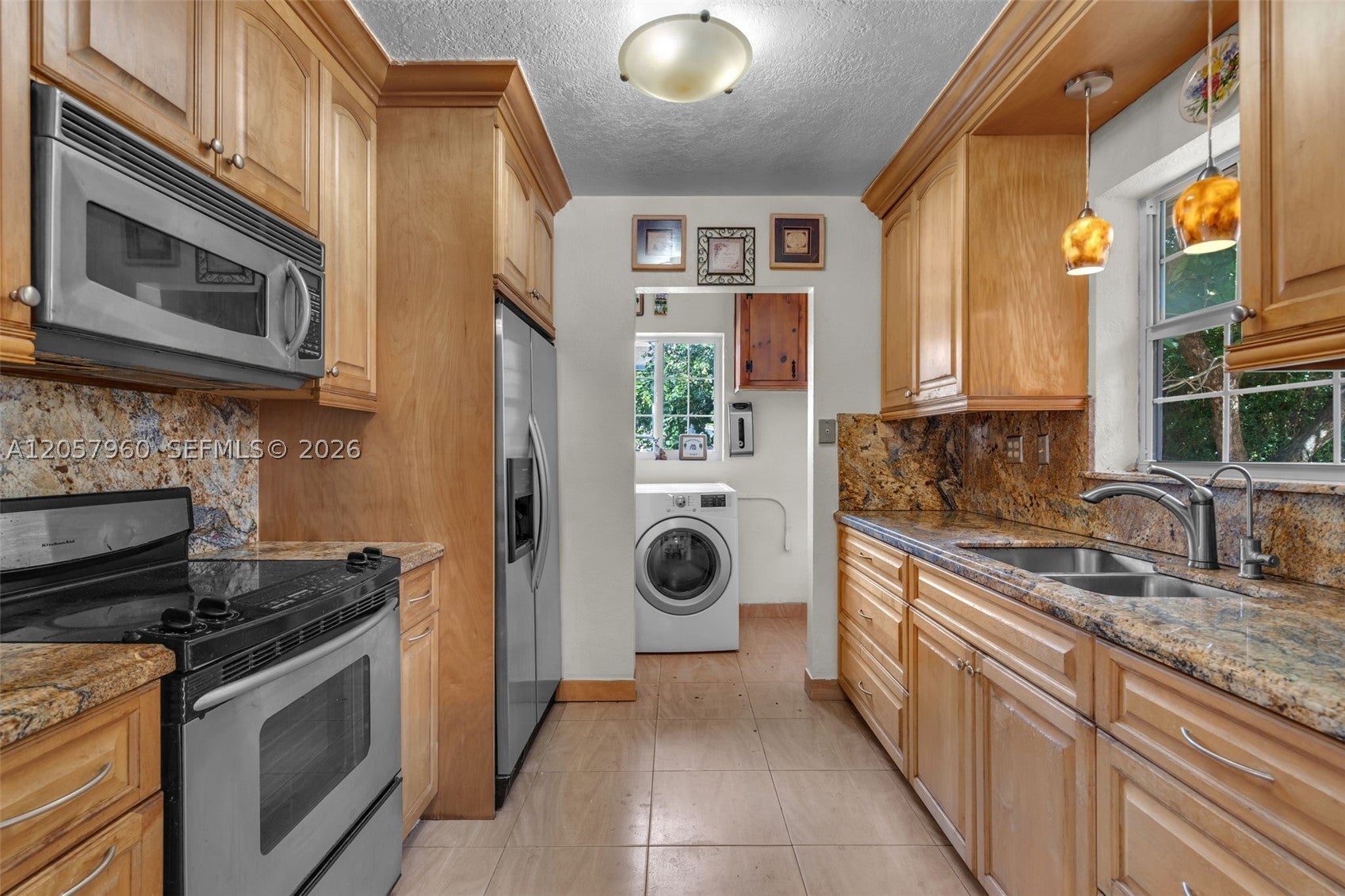 267 E 56th St