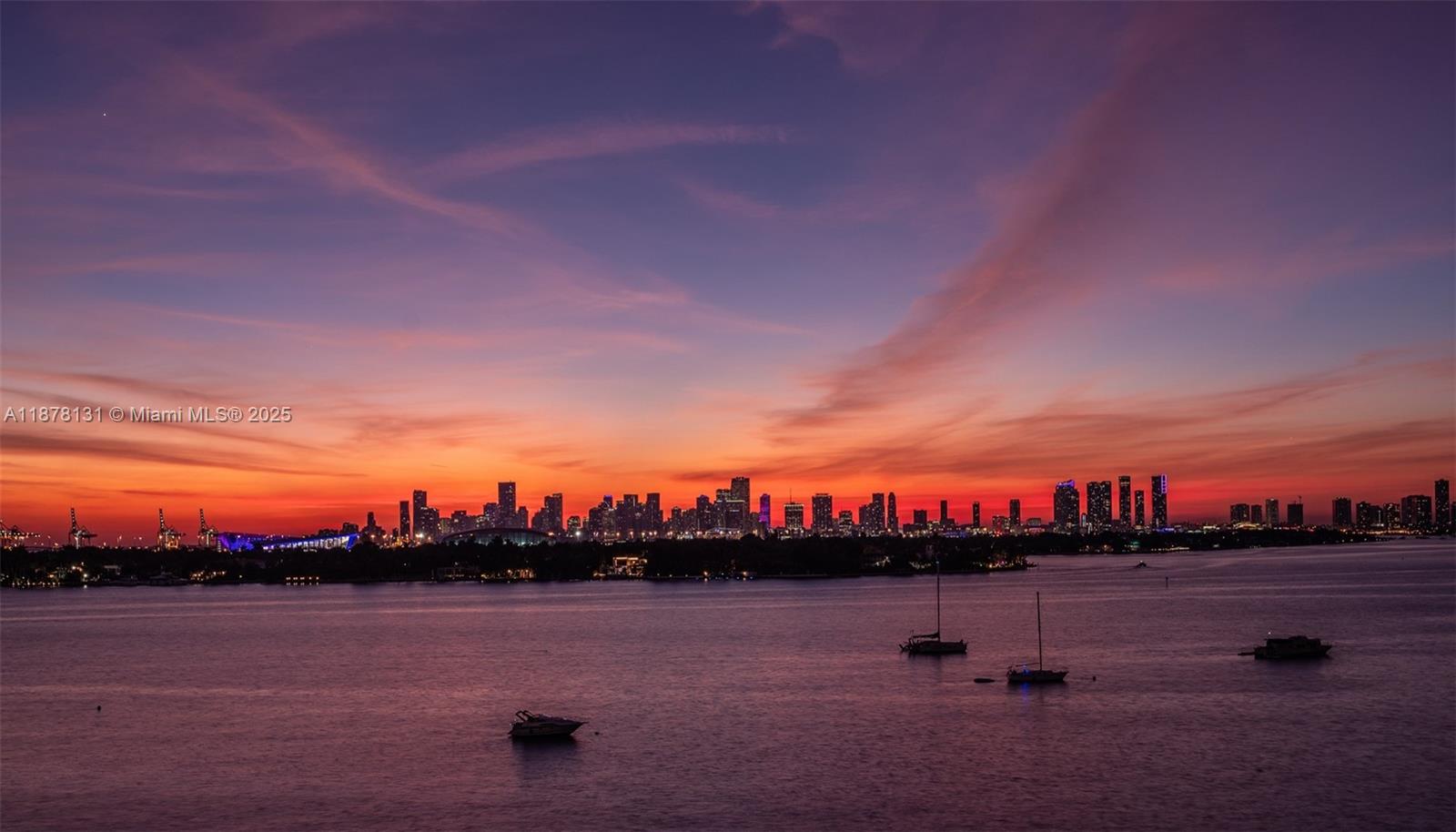 MIRADOR 1000 CONDO - Residential