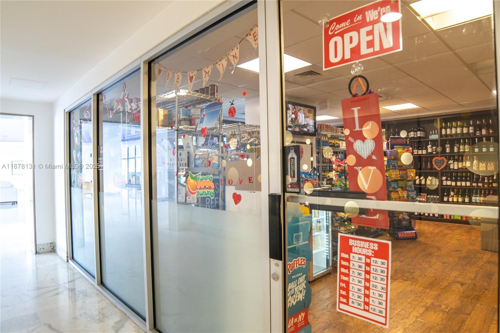 MIRADOR 1000 CONDO - Residential