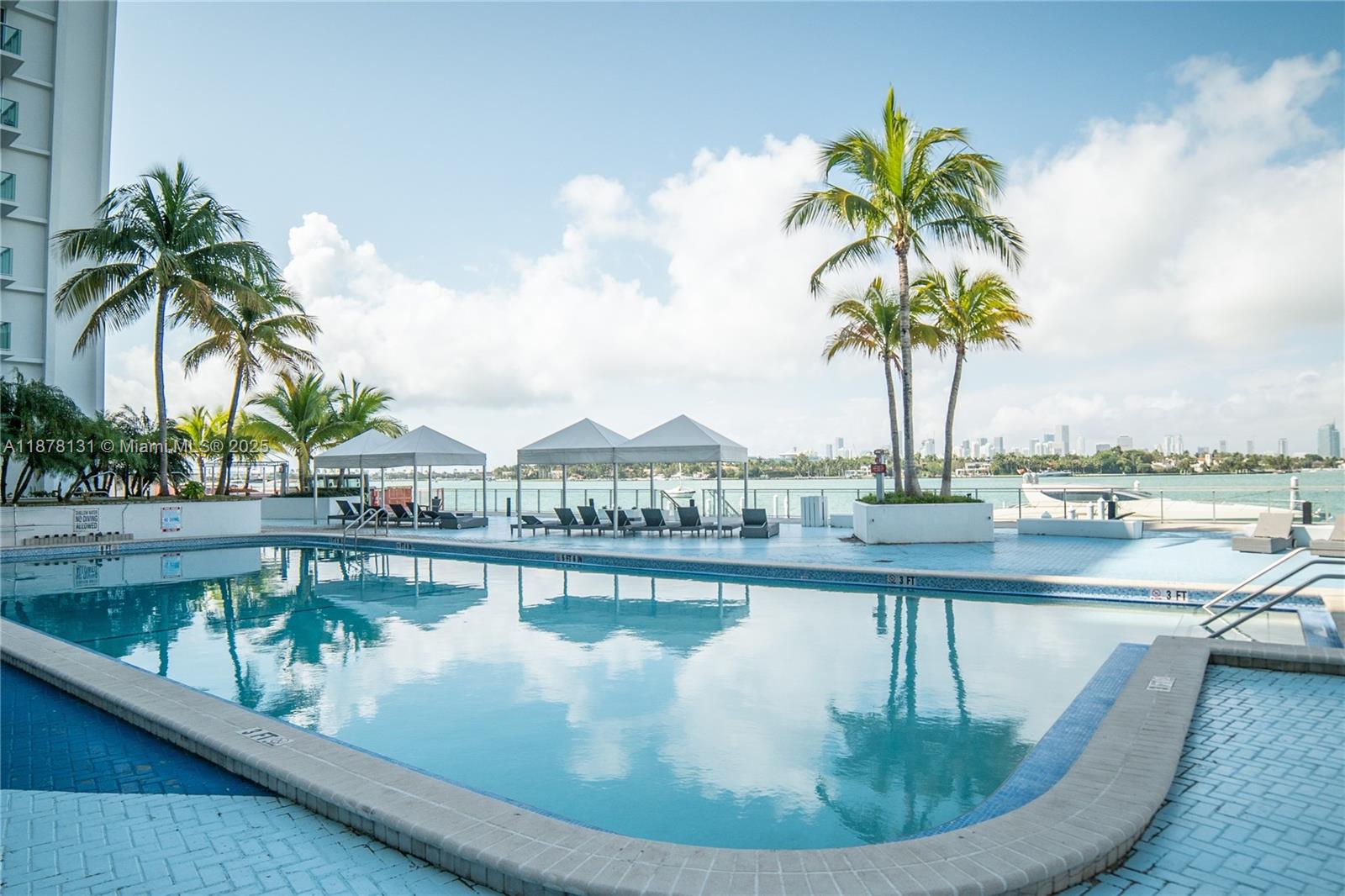 MIRADOR 1000 CONDO - Residential