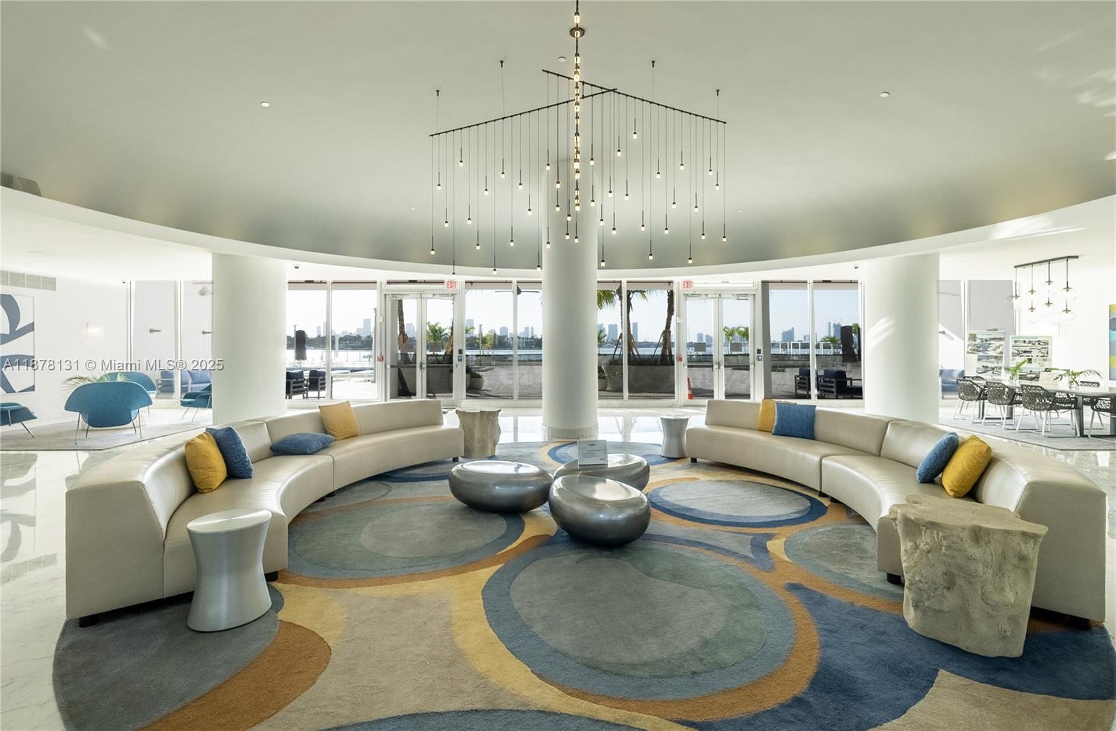 MIRADOR 1000 CONDO - Residential