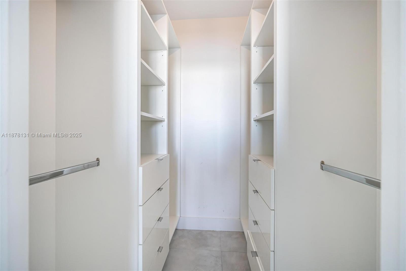 MIRADOR 1000 CONDO - Residential