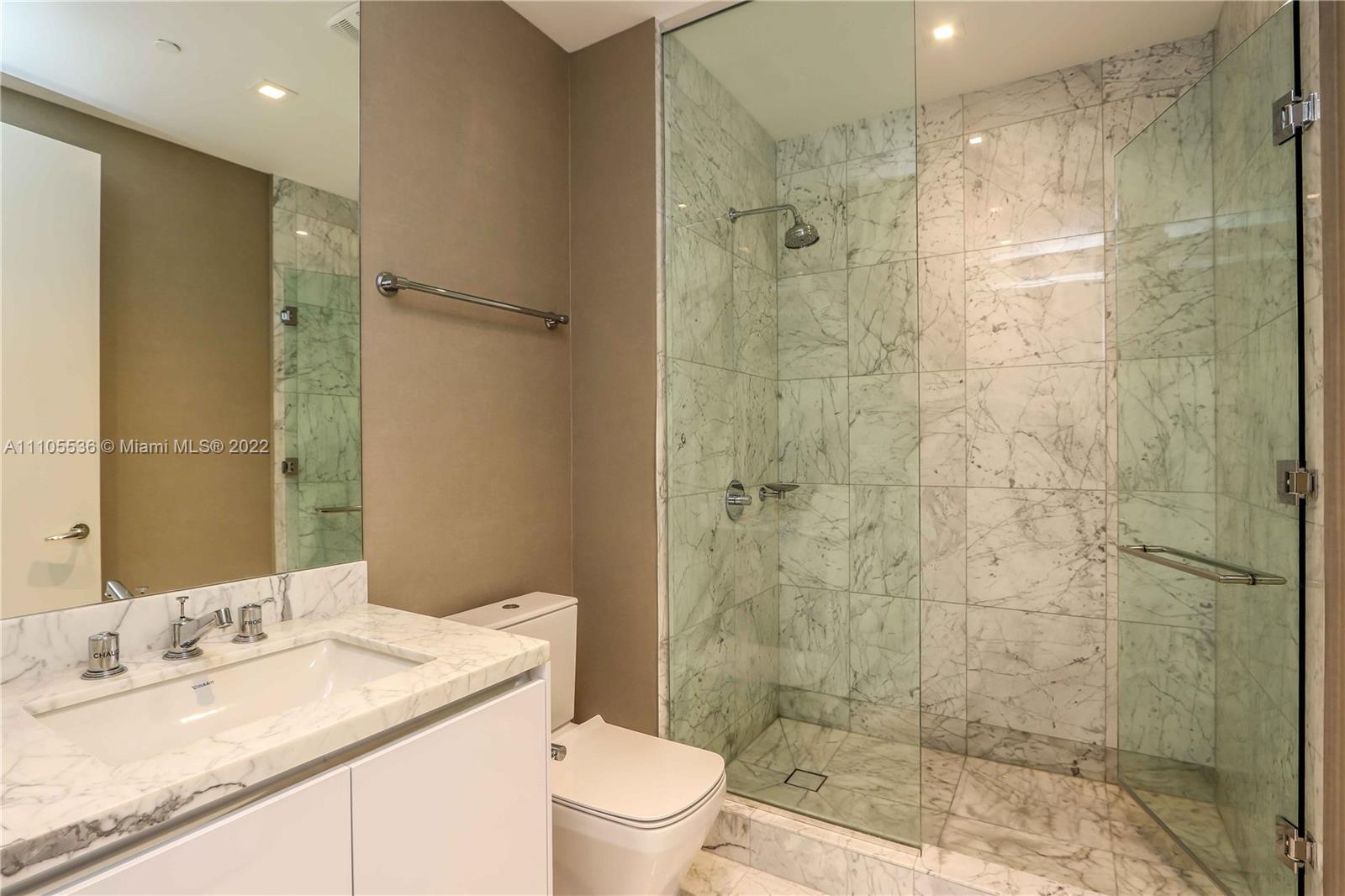 JADE SIGNATURE CONDO - Residential