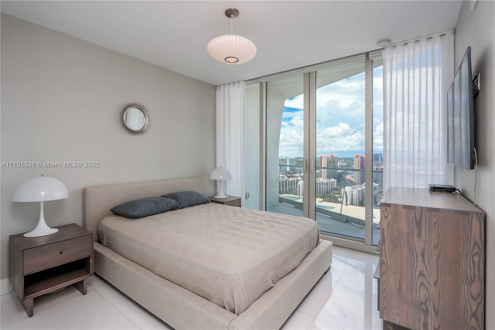 JADE SIGNATURE CONDO - Residential