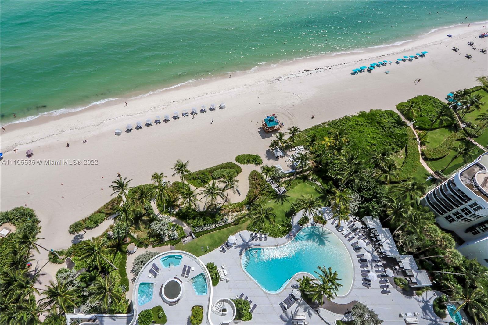 JADE SIGNATURE CONDO - Residential