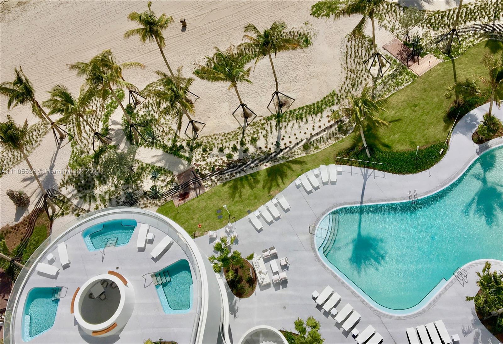 JADE SIGNATURE CONDO - Residential