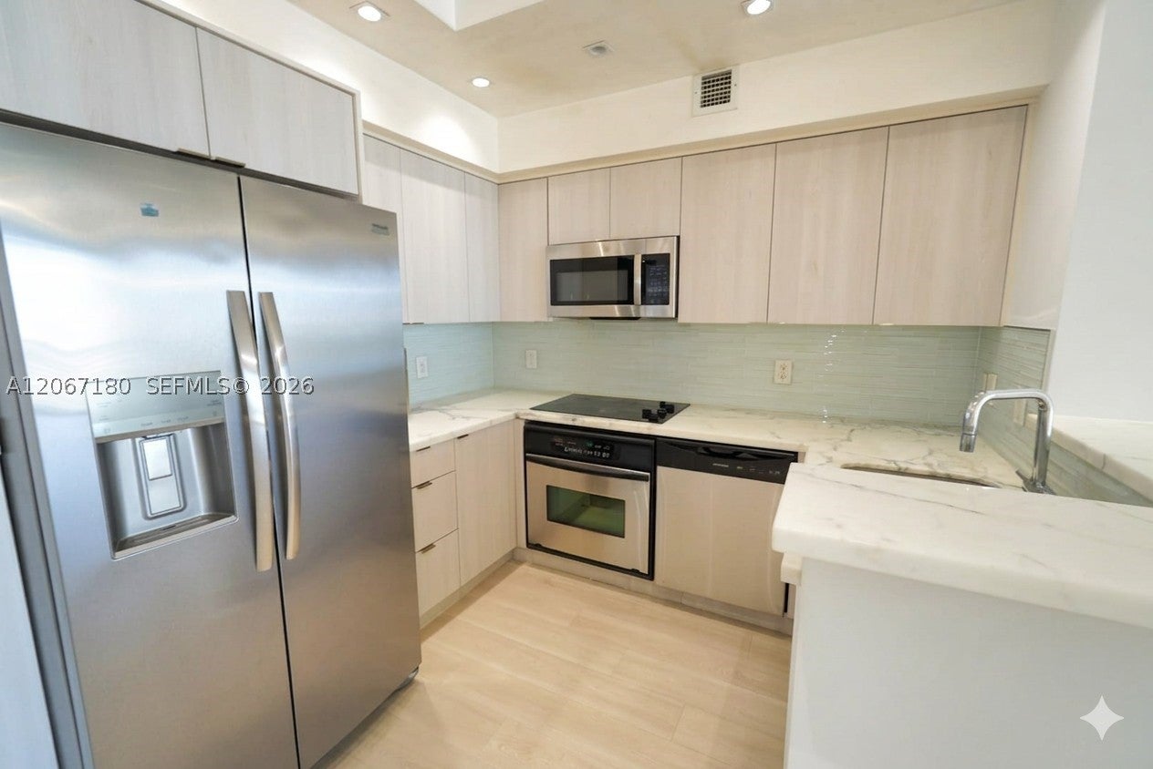 325 S Biscayne Blvd 3314