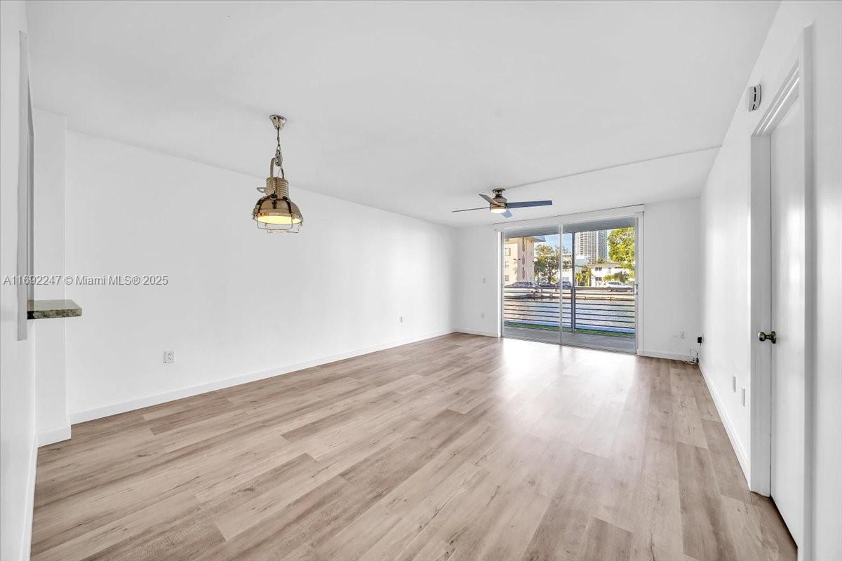 EDEN ISLES CONDO PART 2 - Residential