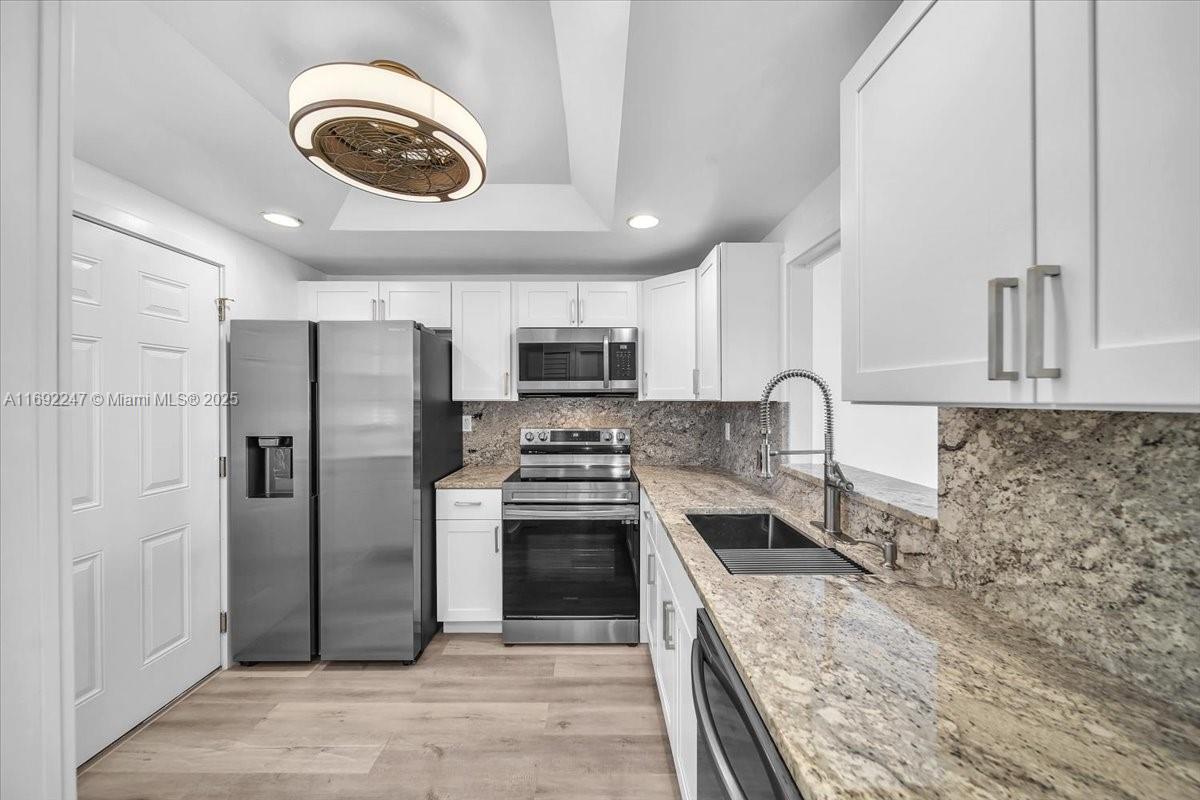 EDEN ISLES CONDO PART 2 - Residential