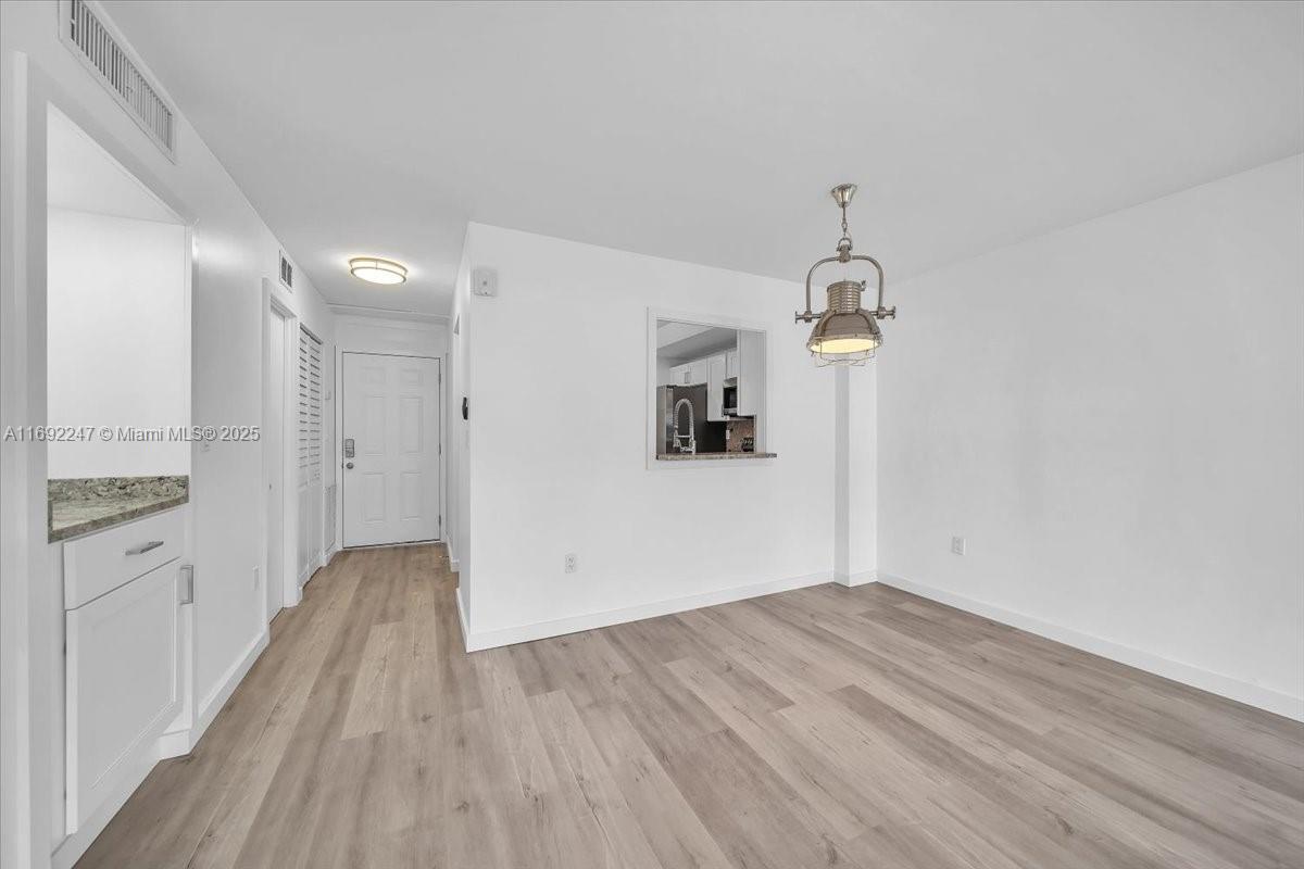 EDEN ISLES CONDO PART 2 - Residential