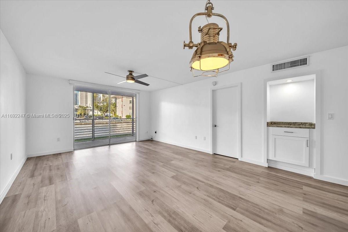 EDEN ISLES CONDO PART 2 - Residential