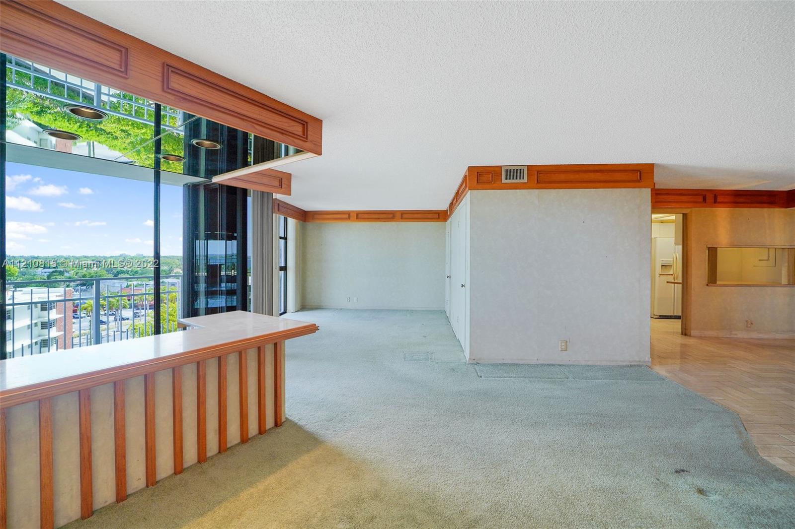 THE TOWERS OF QUAYSIDE CO - Residential