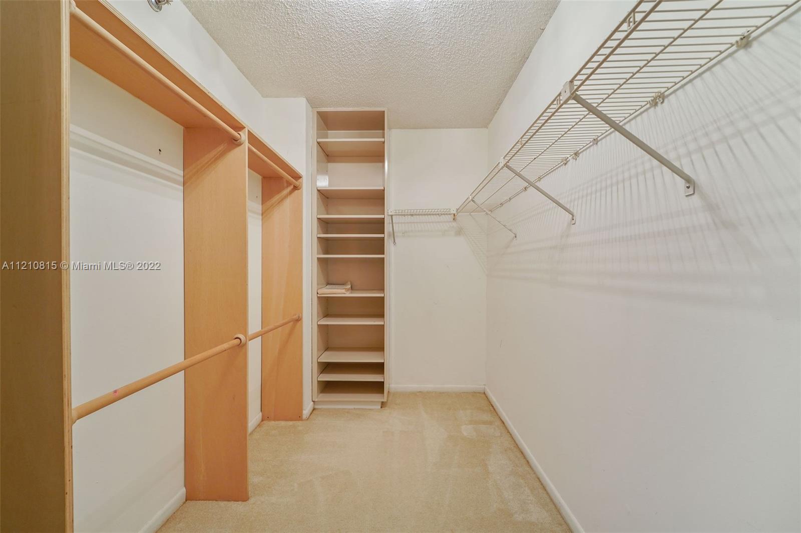 THE TOWERS OF QUAYSIDE CO - Residential