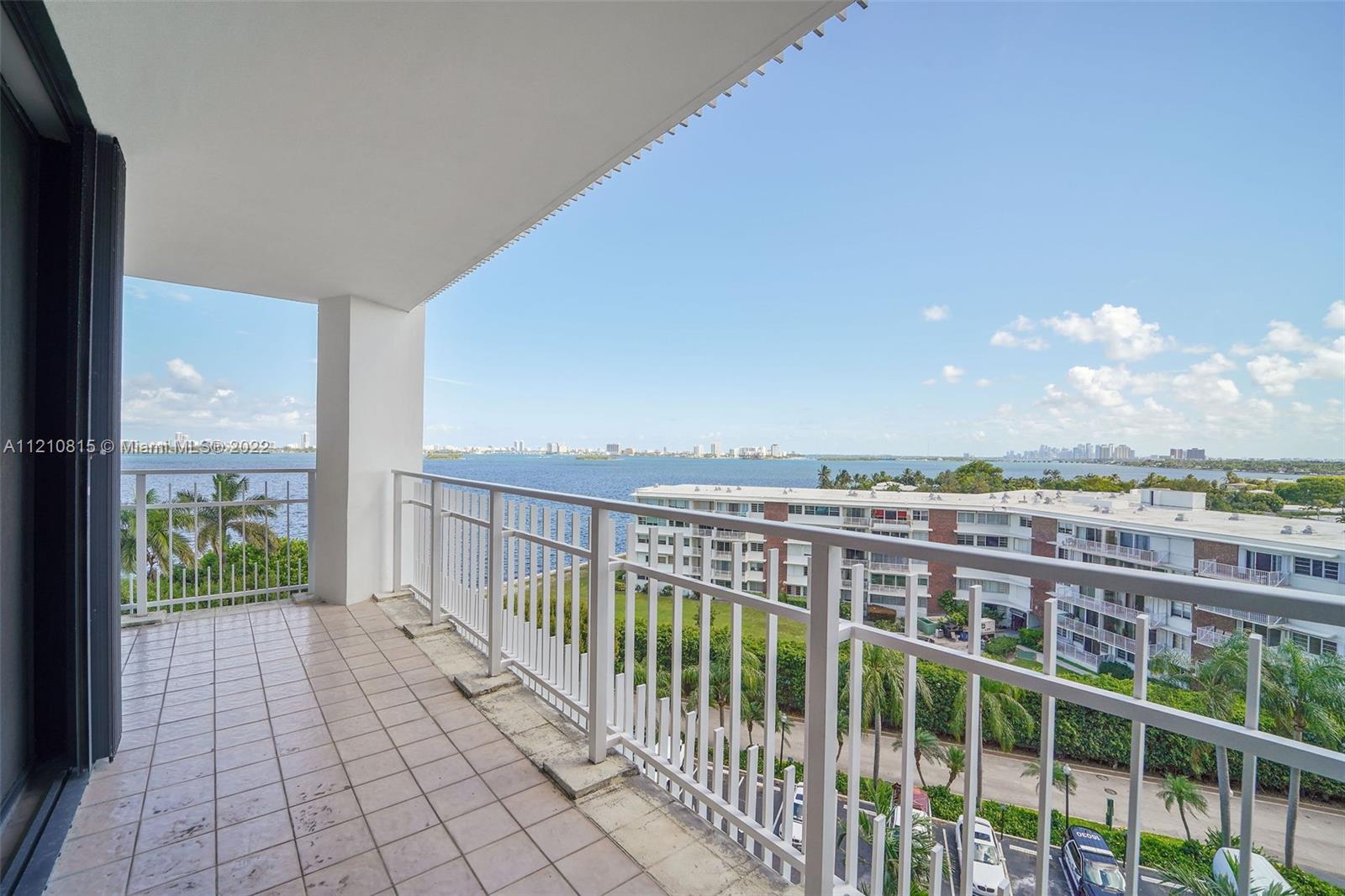 THE TOWERS OF QUAYSIDE CO - Residential