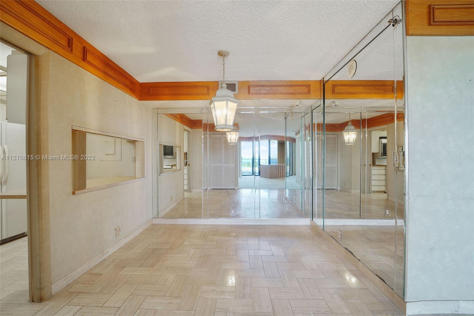 THE TOWERS OF QUAYSIDE CO - Residential